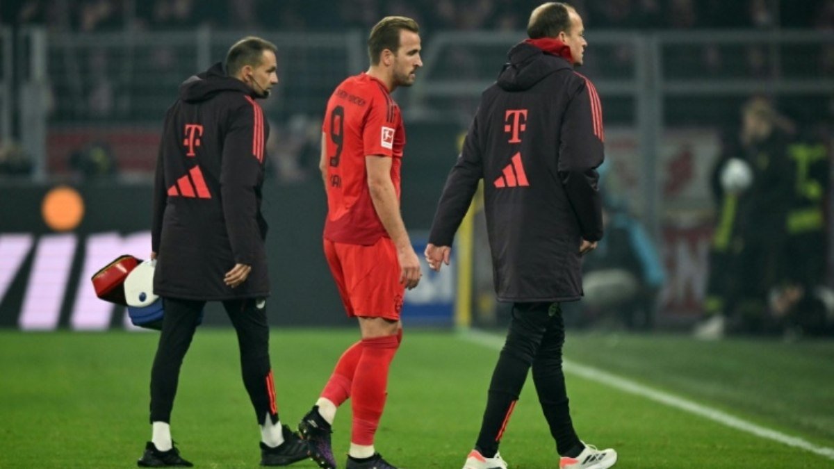Harry Kane participa parcialmente do treino do Bayern de Munique