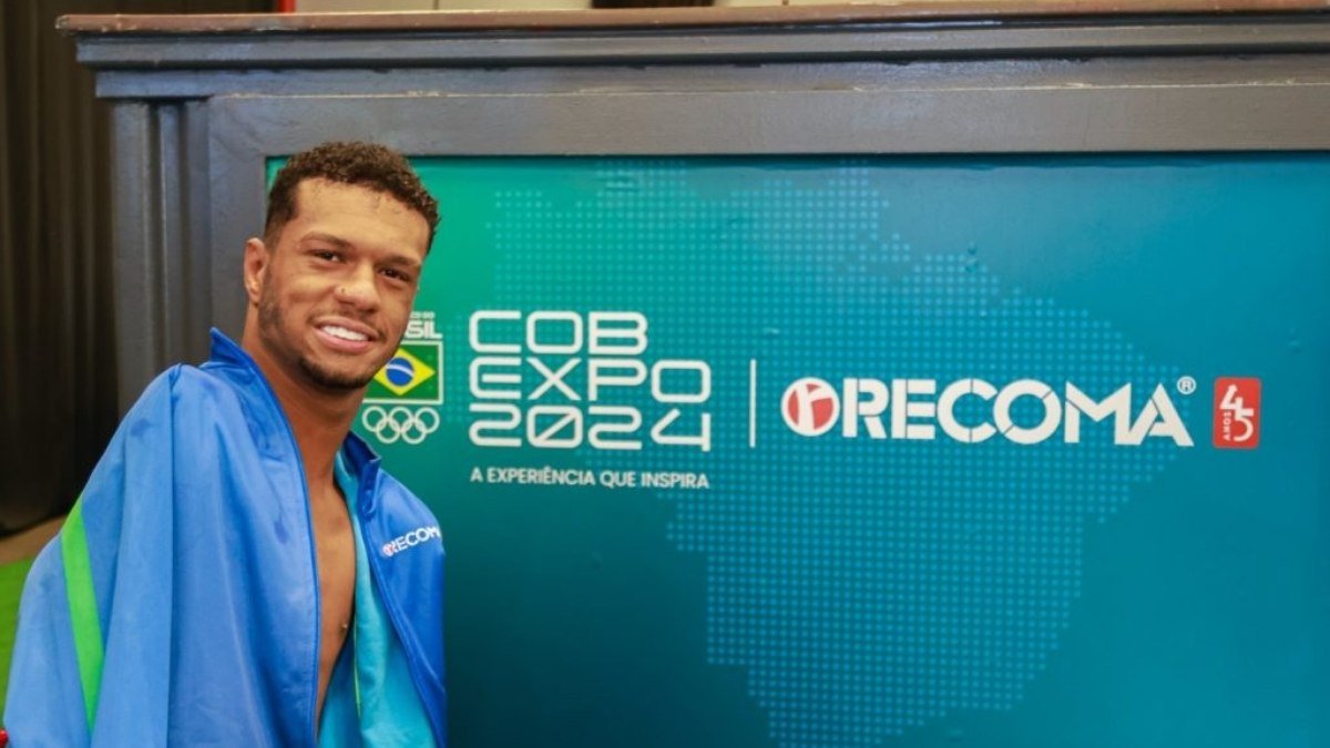 Gabriel Araújo, multimedalhista paralímpico, encanta o público na COB Expo