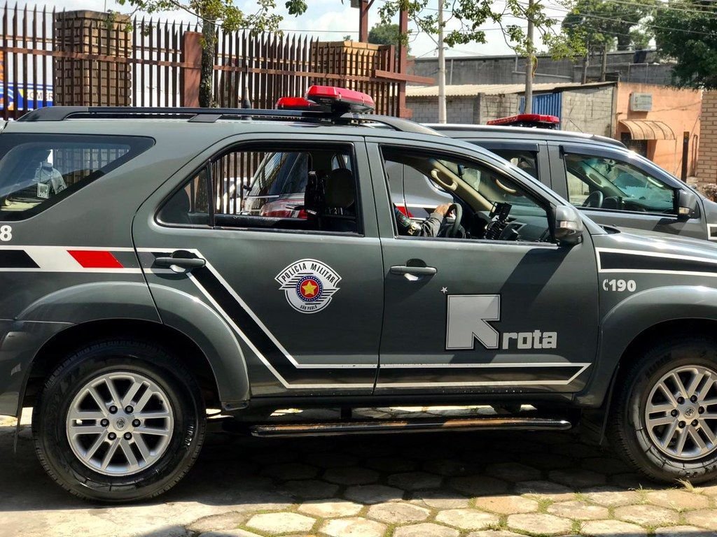 Corpo de ex-policial da Rota é identificado após carro ser incendiado em SP