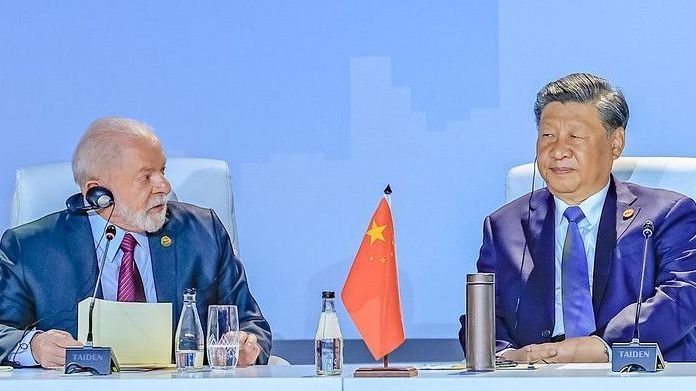 Lula adota protocolo incomum e escolhe Alvorada para receber Xi Jinping