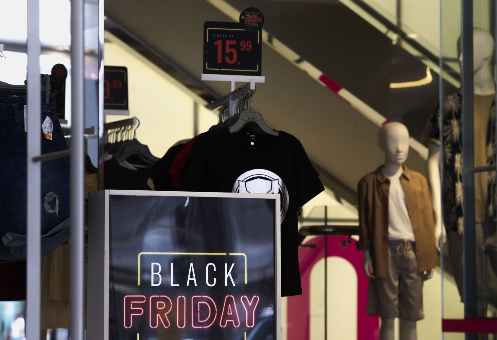 Procon de São Paulo registra 2.016 reclamações na Black Friday