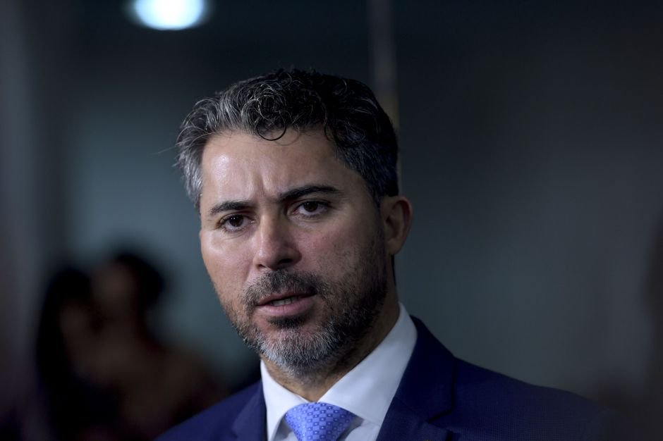 Prioridade é impedir “desmonte de equilíbrio fiscal“, diz líder da oposição à CNN Prioridade é impedir “desmonte de equilíbrio fiscal“, diz líder da oposição à CNN