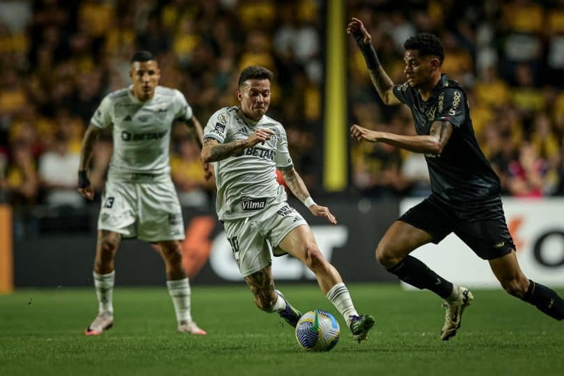 Derrota para o Criciúma explica por que Atlético-MG foi atrás de Deyverson