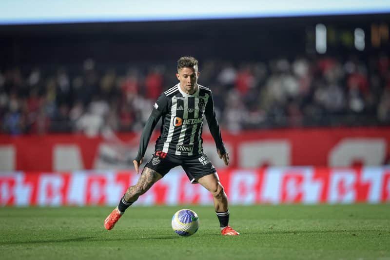 Gol de Battaglia no fim valida mudança de estratégia do Atlético-MG de Milito
