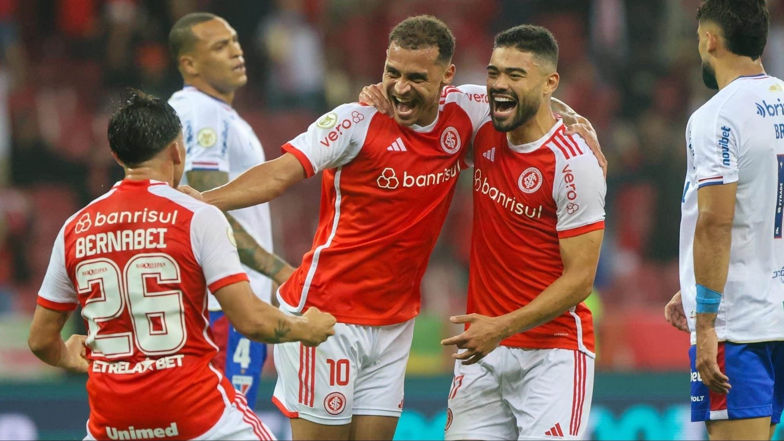 Jovem marca gol ‘instantâneo’, Internacional bate vice-líder Fortaleza e comprova evolução