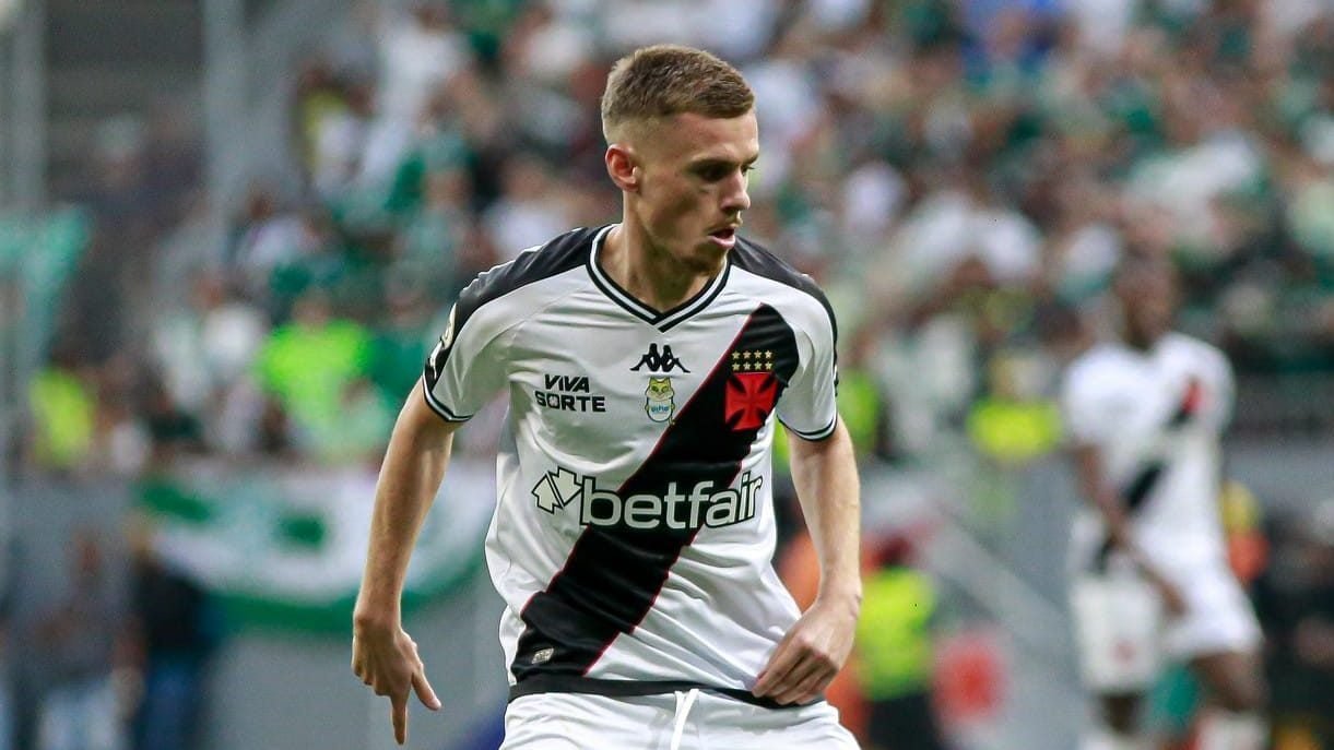 E o Máxime? Por que reforço suíço do Vasco soma poucos minutos?