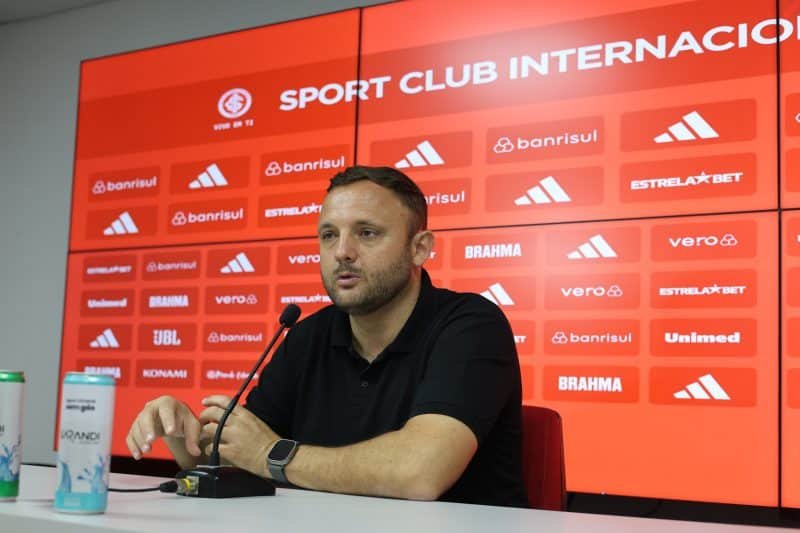 Mesmo após falhas e desgaste com a torcida, Internacional pretende renovar contrato de Renê