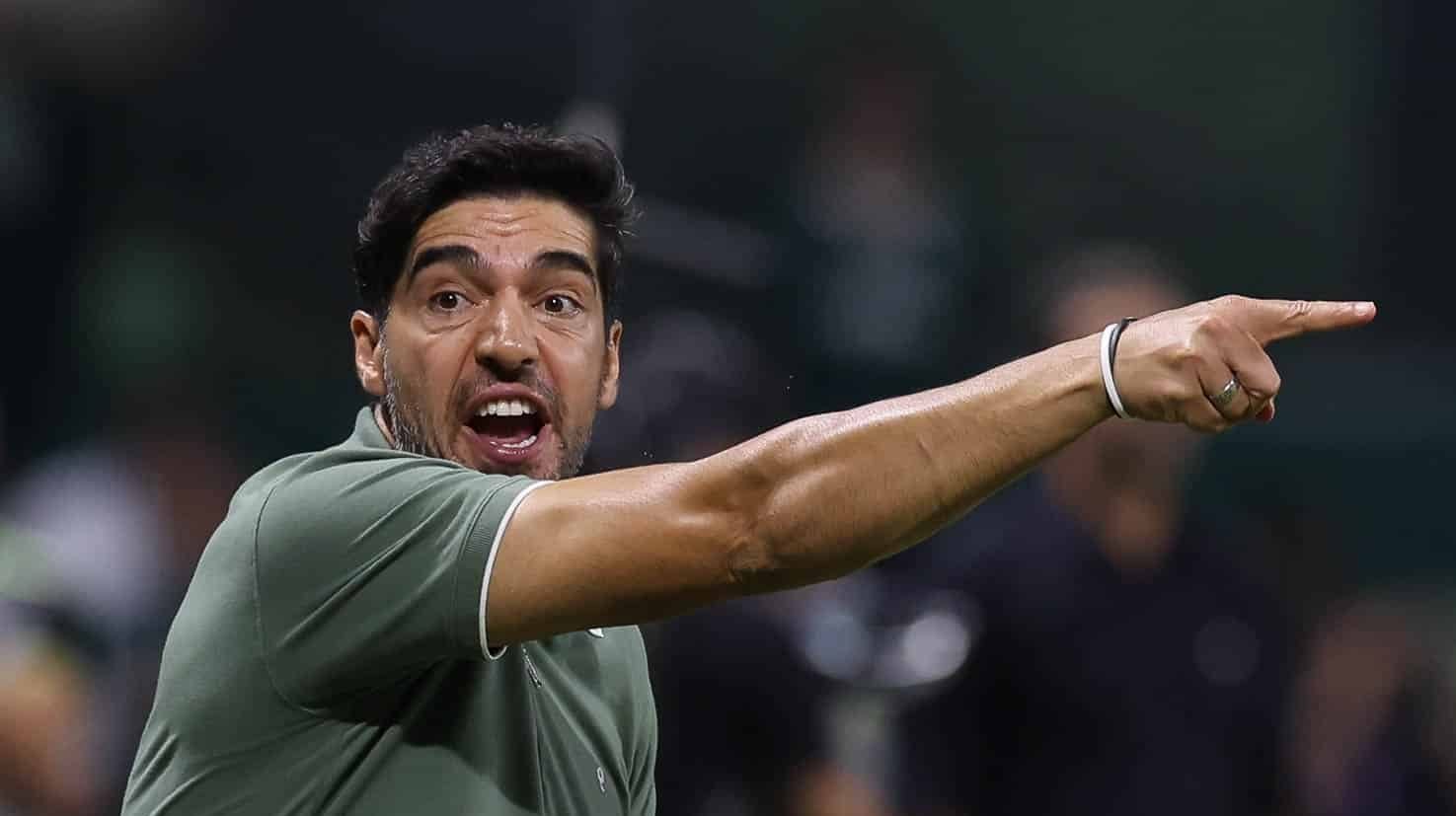 Abel reconhece mau jogo do Palmeiras, mas reclama do juiz Abel reconhece mau jogo do Palmeiras, mas reclama do juiz