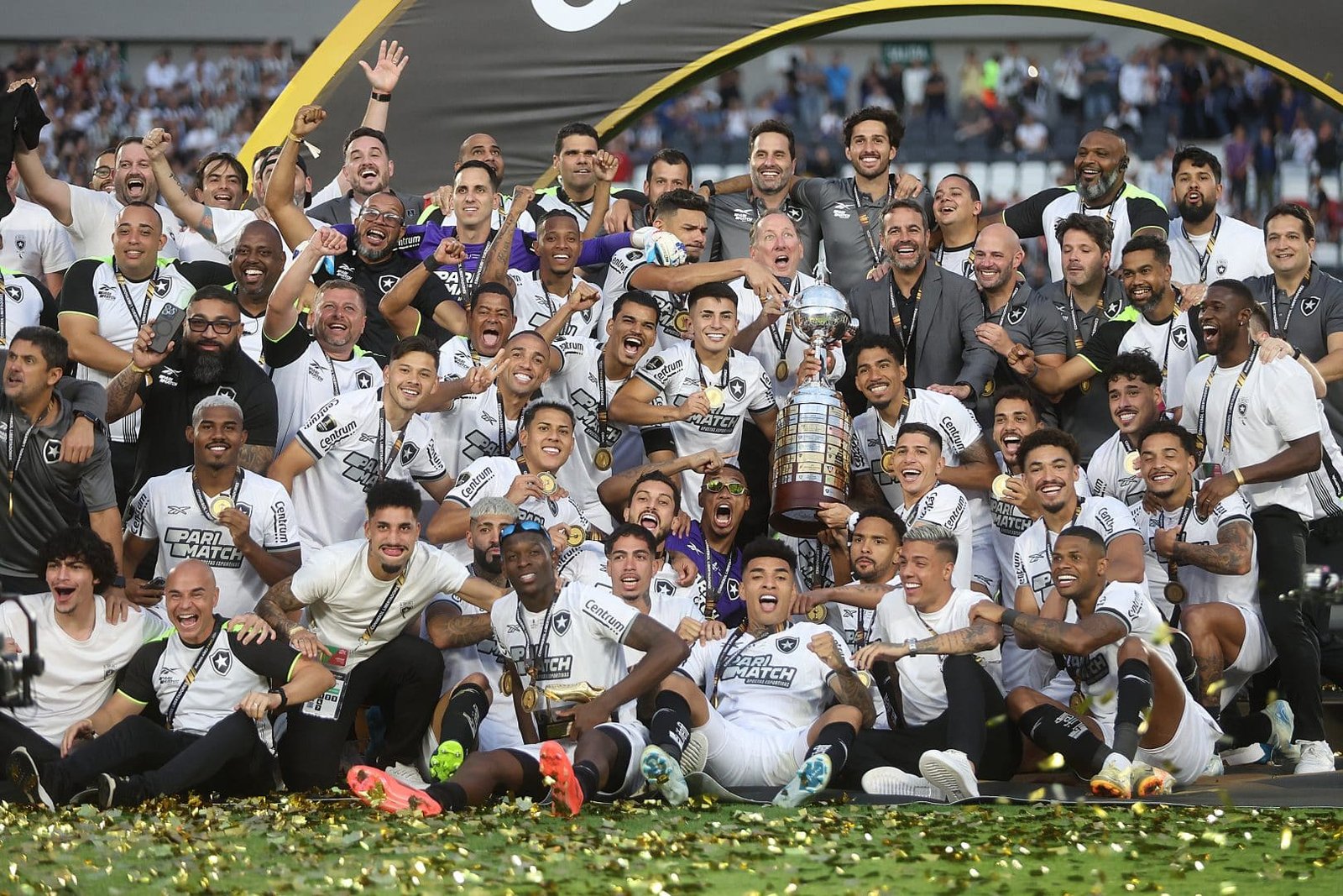Qual foi o melhor time brasileiro de toda a temporada 2024?