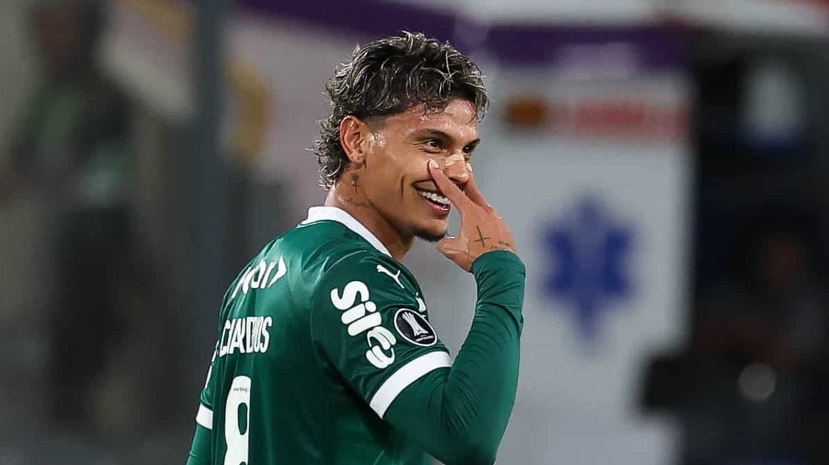 Alvo de racismo na Sub-20, Luighi estreia na Libertadores e muda destino do Palmeiras