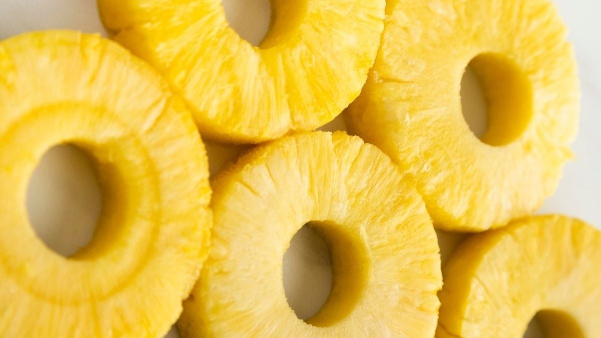Os benefícios de abacaxi e como consumir a superfruta
