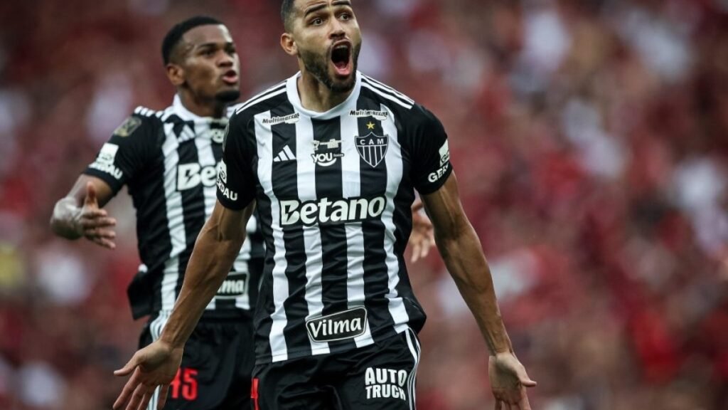 Alan Kardec sai do banco, marca e mantém o Atlético-MG vivo na Copa do Brasil; veja as notas