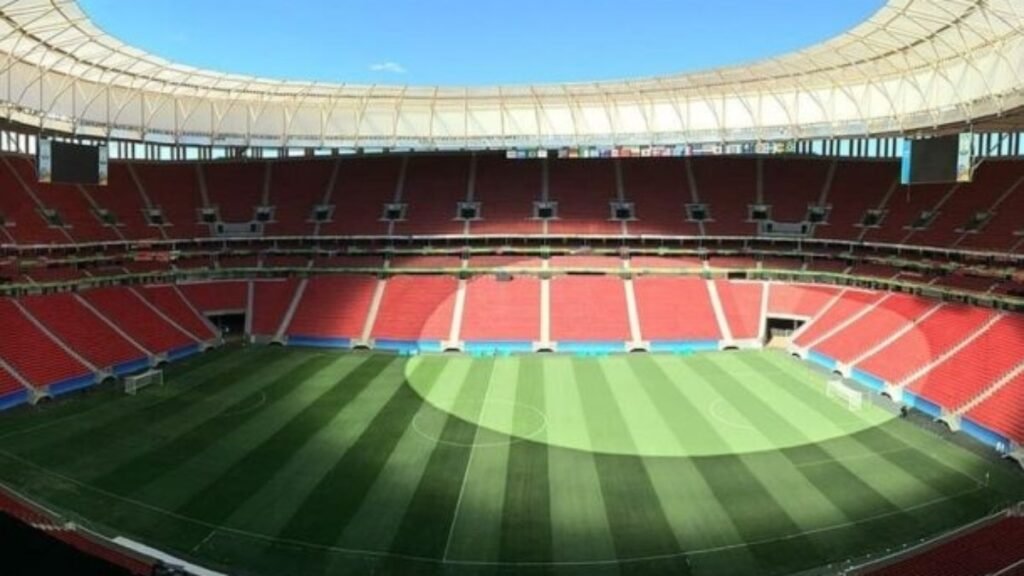 Mané Garrincha ou Pacaembu? São Paulo estuda alternativas na ausência do Morumbis