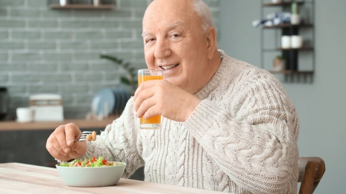 5 dicas para manter a saúde bucal na terceira idade
