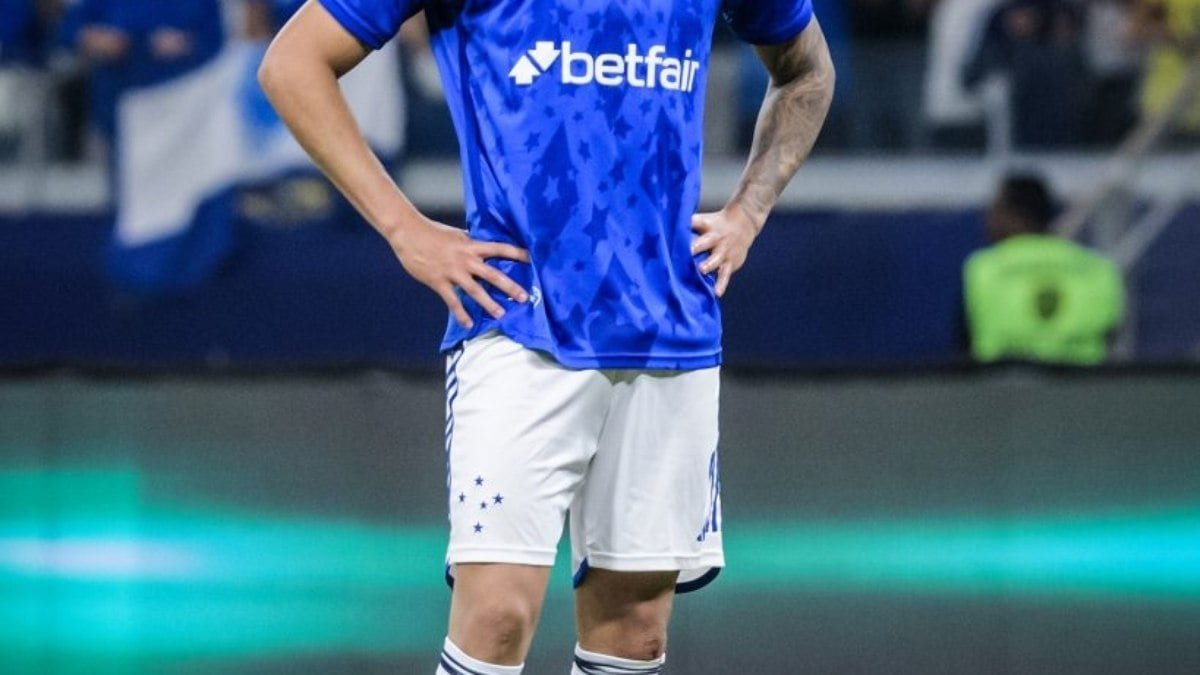 Cruzeiro empata com Internacional, mesmo com um jogador a mais