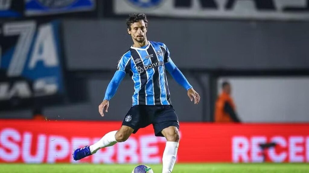 Rodrigo Caio poderá ficar de fora da lista do Grêmio na Libertadores
