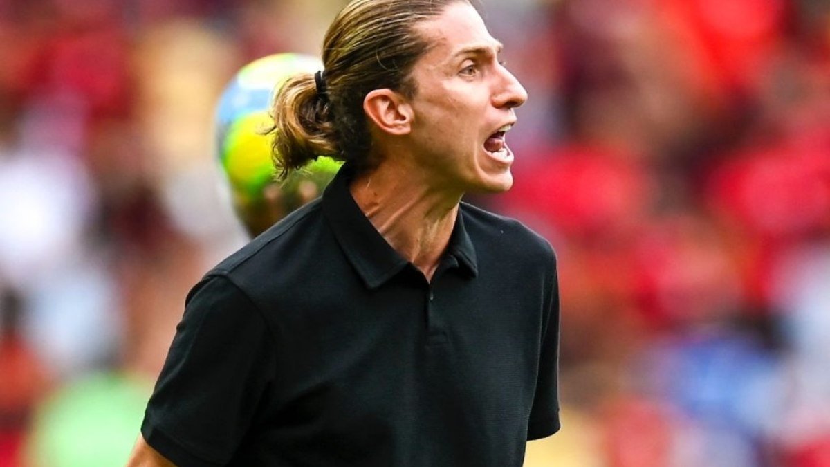 Filipe Luís explica confusão e elogia: “Melhor versão do Gabi”