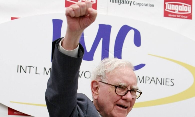 Warren Buffett se aposentará da Berkshire Hathaway após 60 anos Warren Buffett se aposentará da Berkshire Hathaway após 60 anos