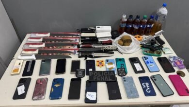 Homem é preso ao tentar entrar com drogas e armas em presídio