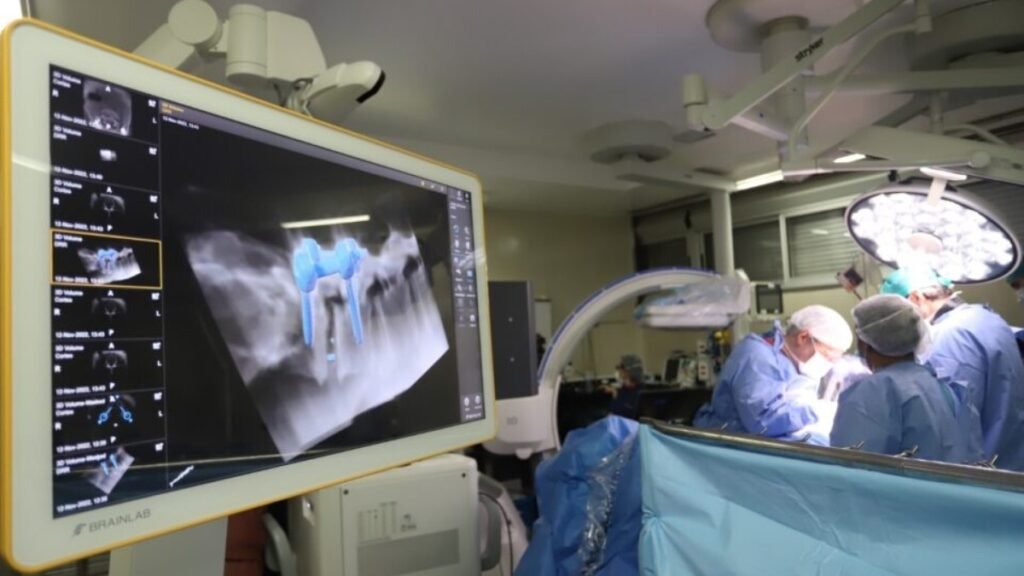 Rodrigo Lima explica a revolução robótica na cirurgia de coluna