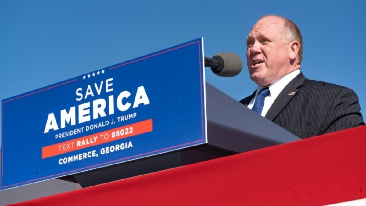 Trump anuncia oficial da imigração Tom Homan como ‘czar da fronteira’