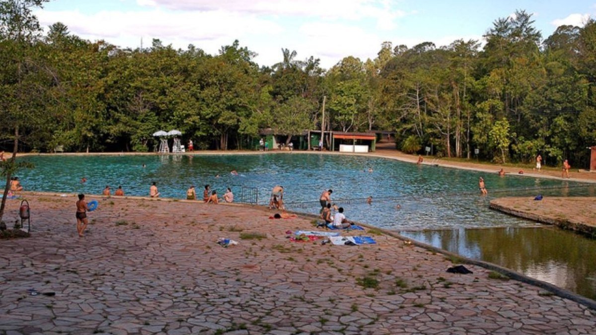 Água Mineral reabre a piscina para público nesta terça (24)