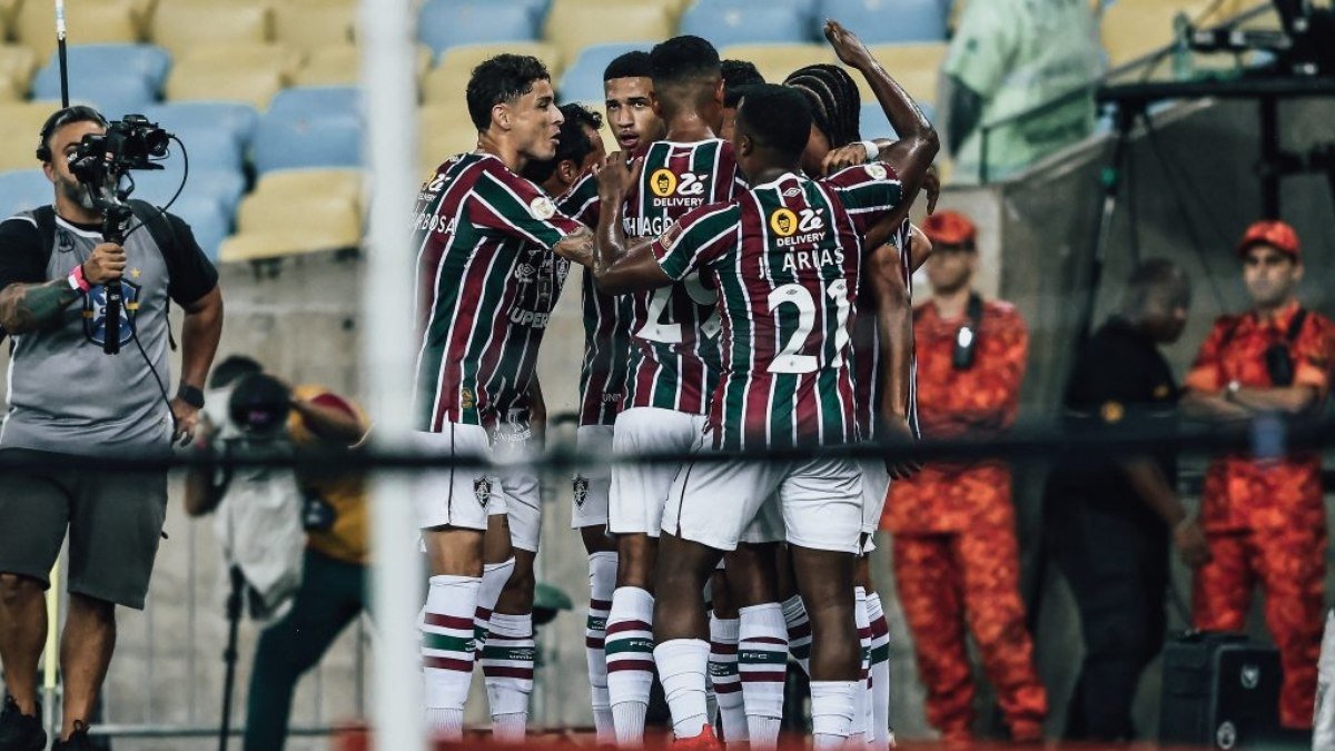 Fluminense empata e Mano pede que equipe controle emoção: “Pressão existe para todos”
