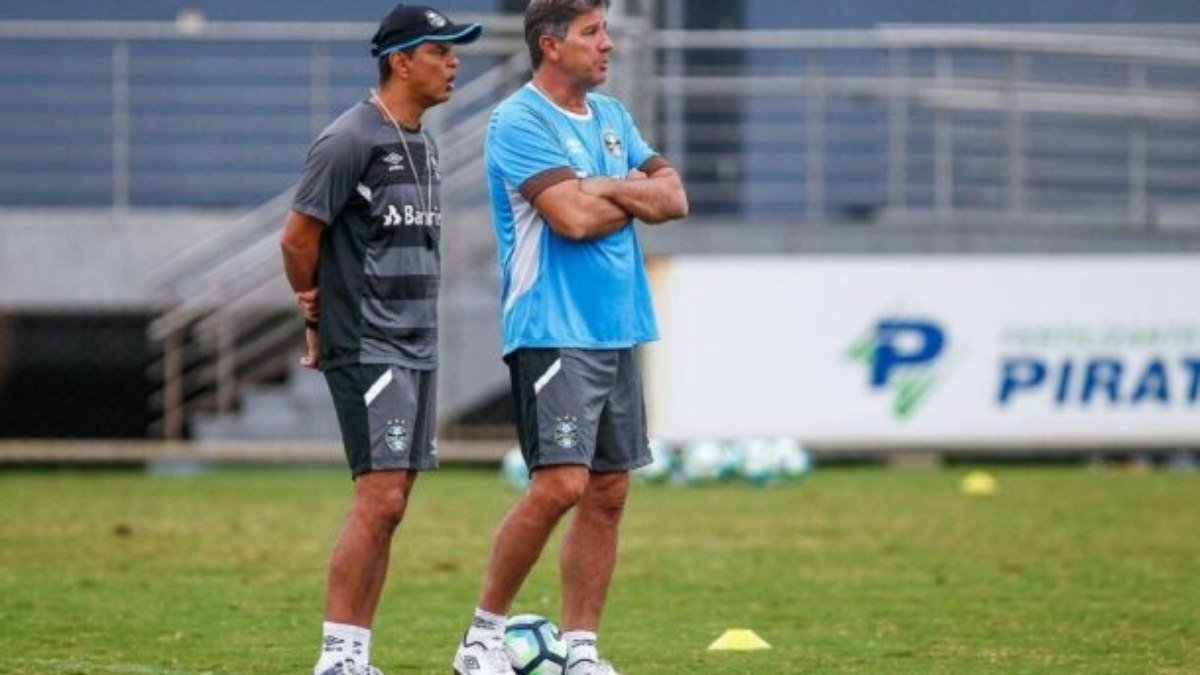 Grêmio sinaliza reintegração de auxiliar de Renato Gaúcho