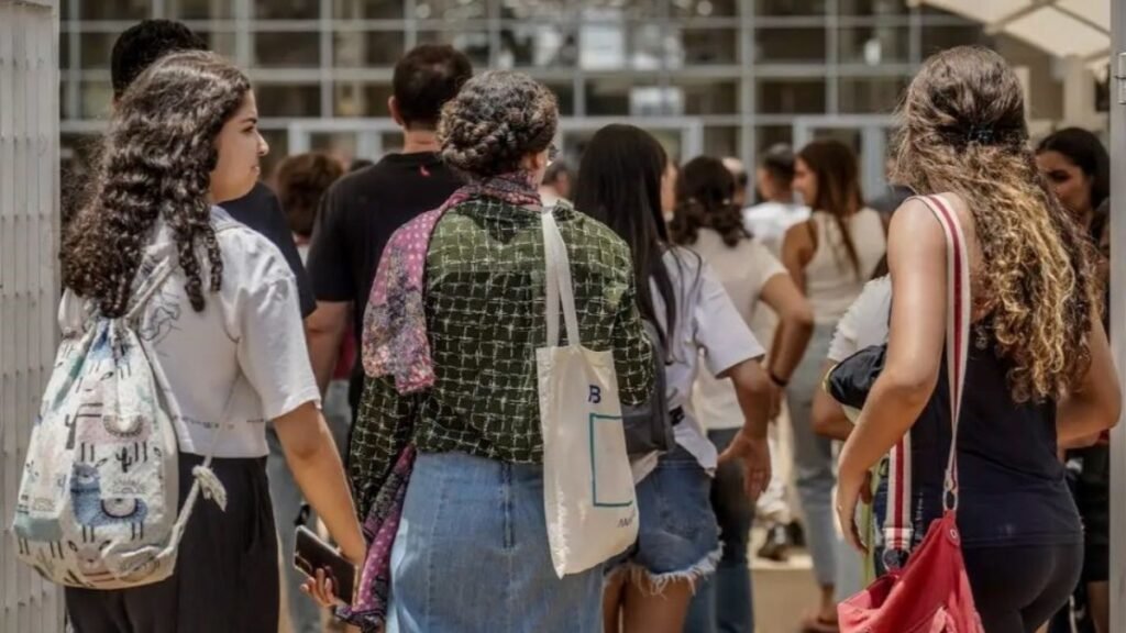 Escolas do DF recebem Projeto Grooveonline, que conscientiza os estudantes