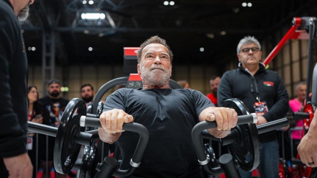 Arnold Schwarzenegger tem uma fonte de proteína incomum na dieta