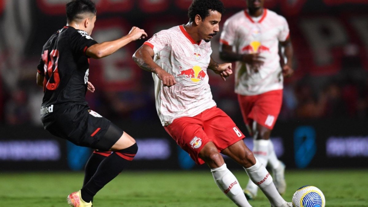 Red Bull Bragantino retorna a zona do rebaixamento do Brasileirão