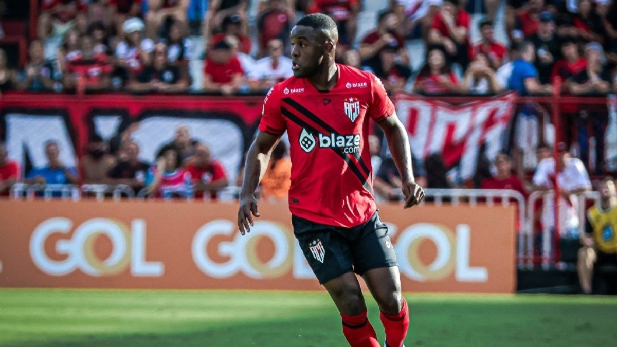 Joel Campbell não enfrentará o Fluminense