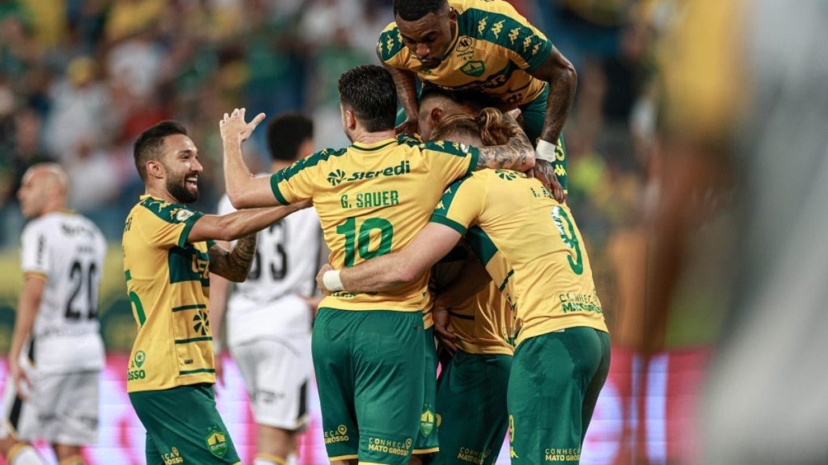 Cuiabá derrota Criciúma e volta a vencer no Brasileiro após seis jogos