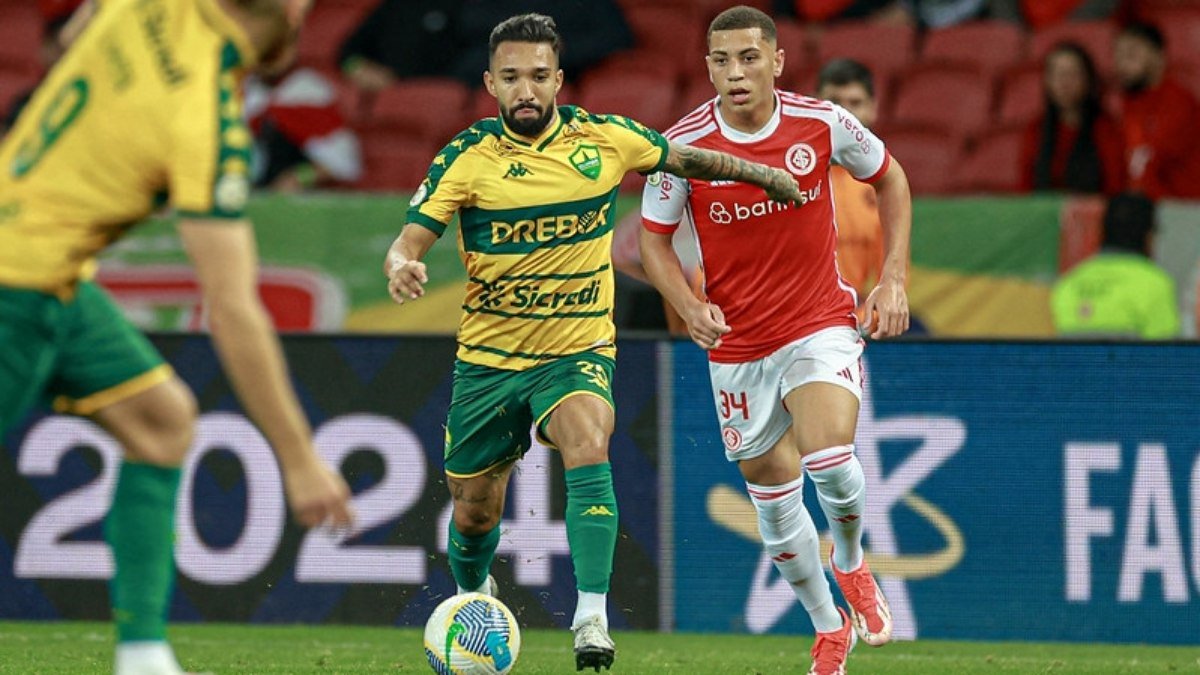 Cuiabá leva três do Inter e segue na penúltima posição do Brasileirão