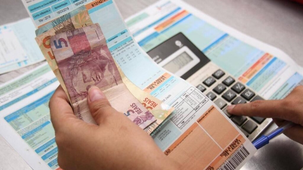 veja quanto sua conta de luz vai subir