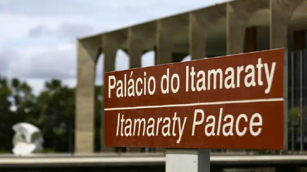 Governo condena ataques no Líbano e diz para brasileiros deixarem área