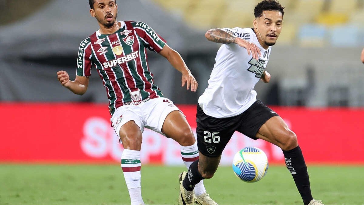 Luiz Henrique fala sobre vitória do Botafogo e mostra respeito ao Fluminense