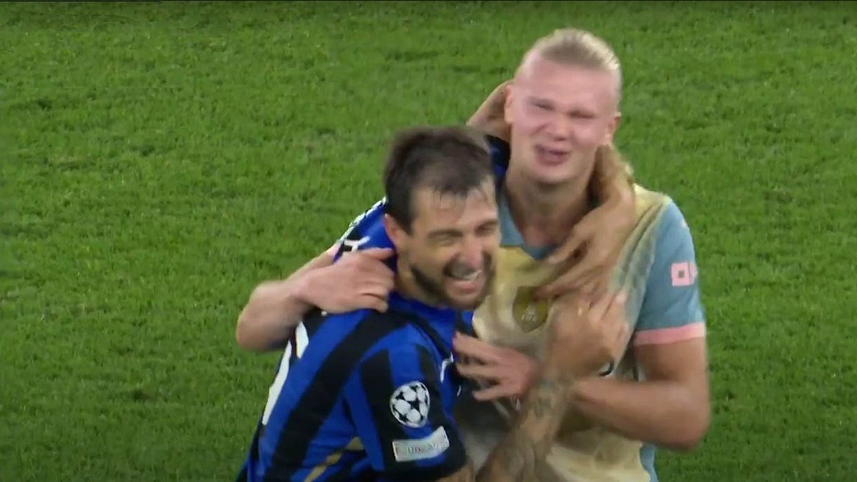 Haaland e zagueiro da Inter viralizam por ‘alfinetadas’ em brincadeira durante jogo da Champions