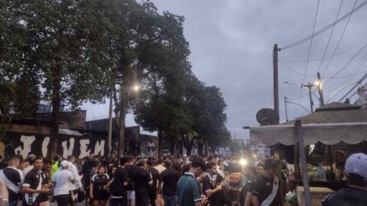 Torcedores do Vasco opinam sobre permanência de Rafael Paiva para 2025