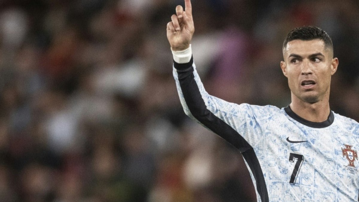 Cristiano Ronaldo ‘ignora’ Vini Júnior ao listar atletas que podem ganhar a Bola de Ouro