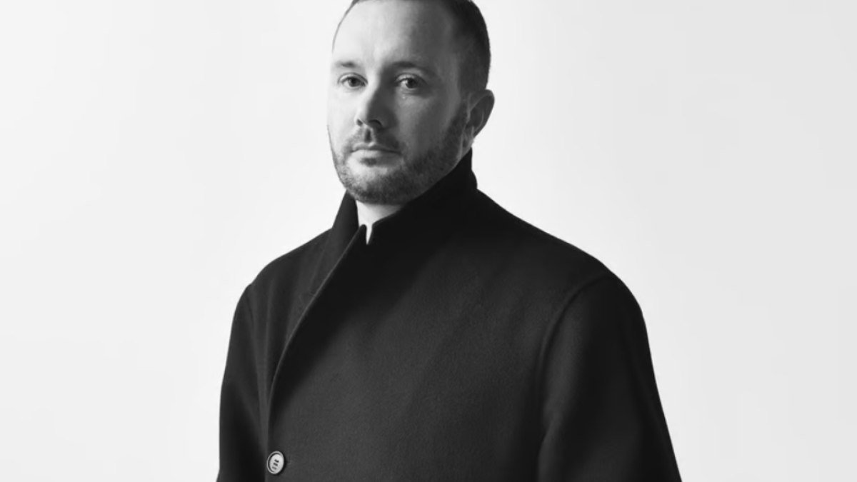 Kim Jones deixa diretoria criativa da Fendi