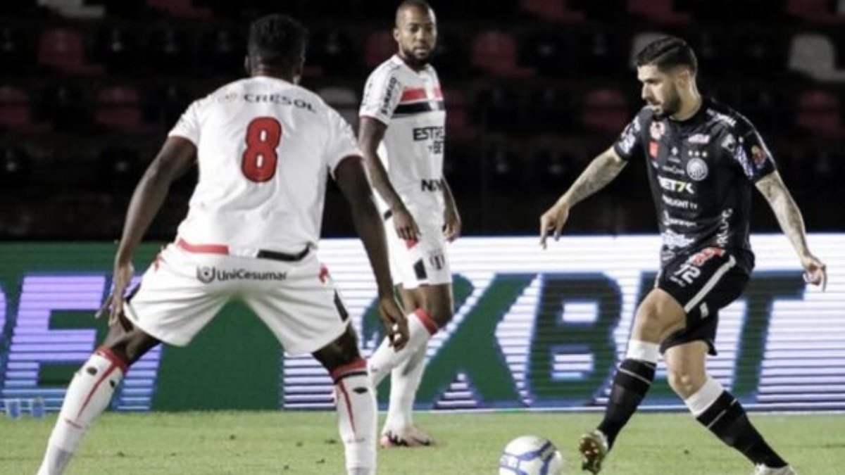 Em jogo com protagonismo do VAR, Botafogo-SP e Operário-PR empatam