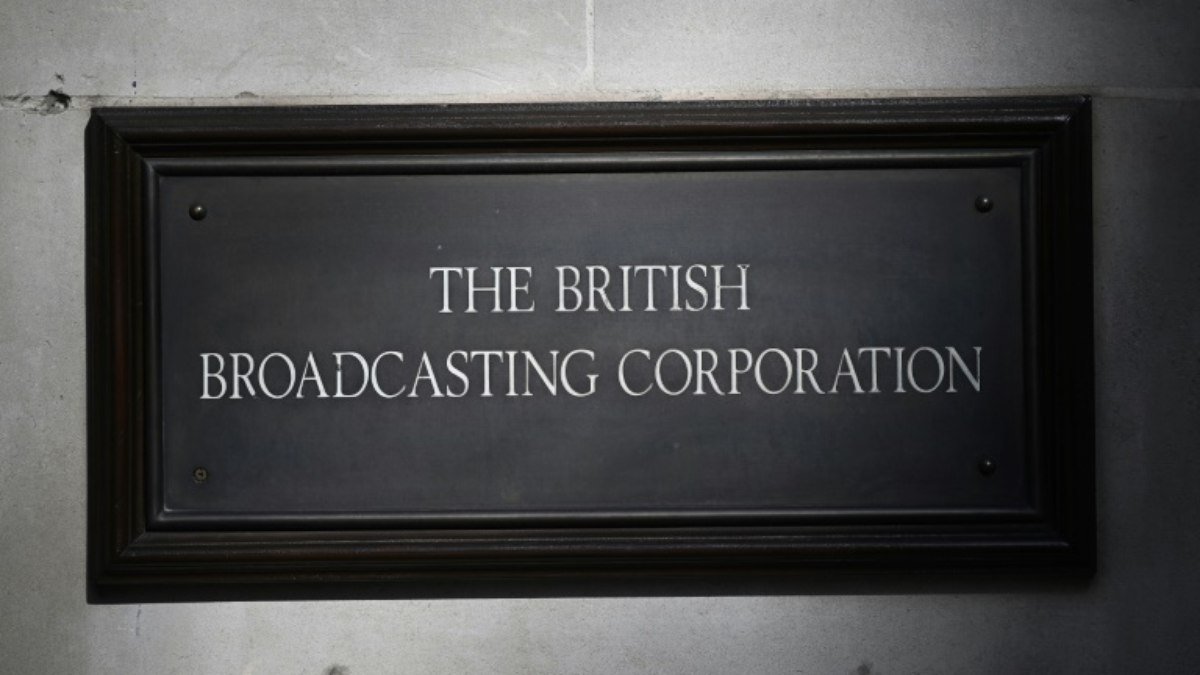 China e Rússia ‘se aproveitam’ dos cortes orçamentários da BBC, diz seu diretor