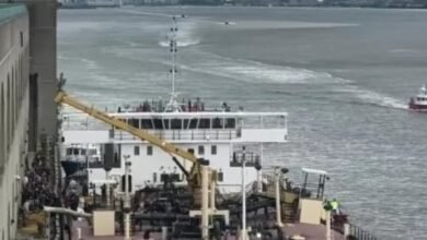 trabalhador morre em explosão de barco no Rio Hudson