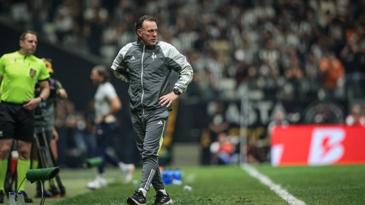 Atlético-MG abafa ímpeto do São Paulo e avança para as semifinais da Copa do Brasil