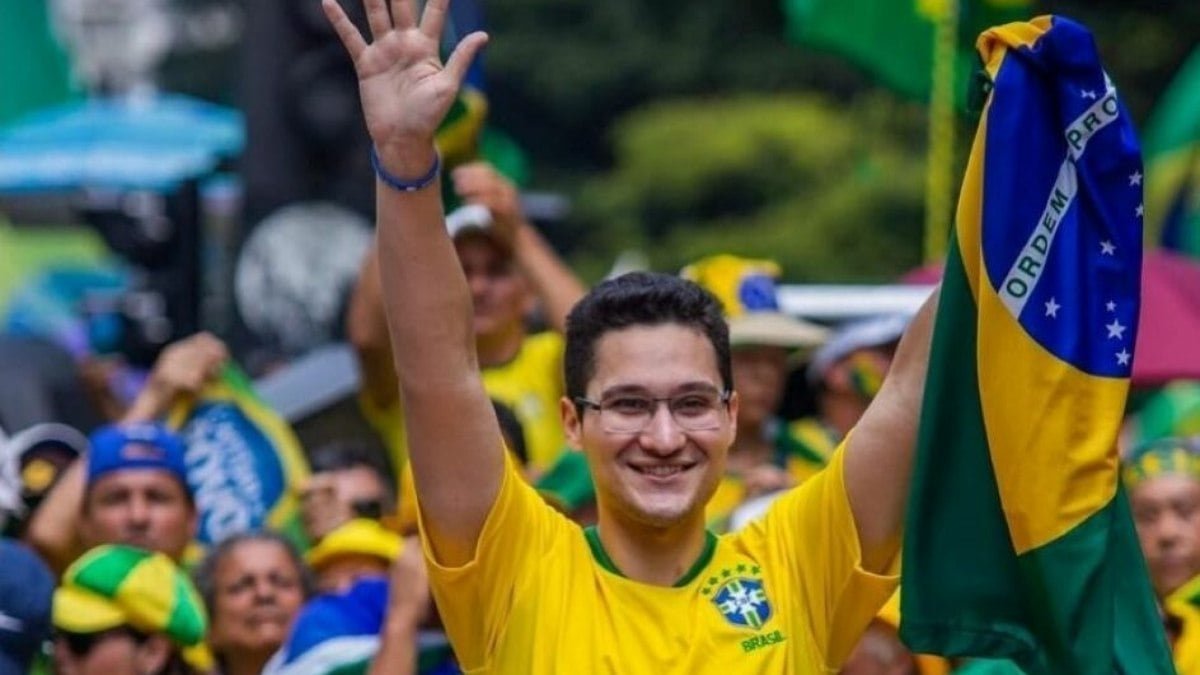 Deputados de Brasília participam do ato de Bolsonaro na Paulista: “Comparem com o do Lula”