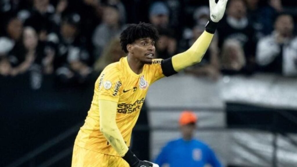 Corinthians está seguro por Hugo Souza, diz dirigente