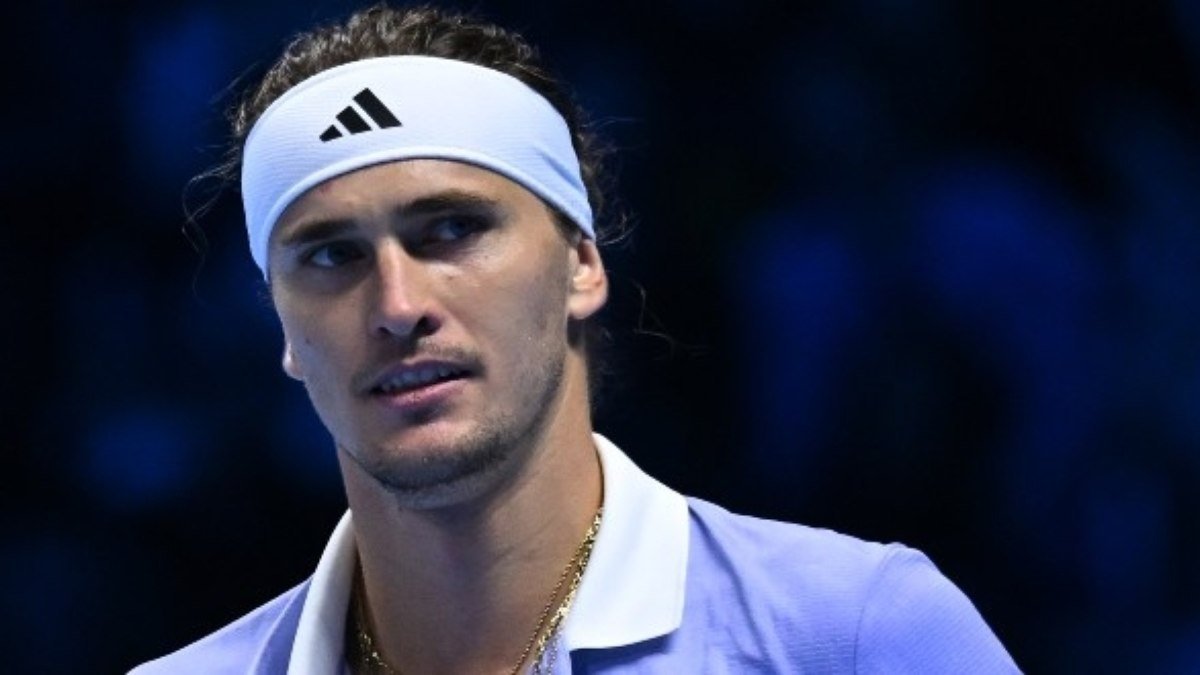 Zverev elimina Alcaraz do ATP Finals e vai à semi de forma invicta