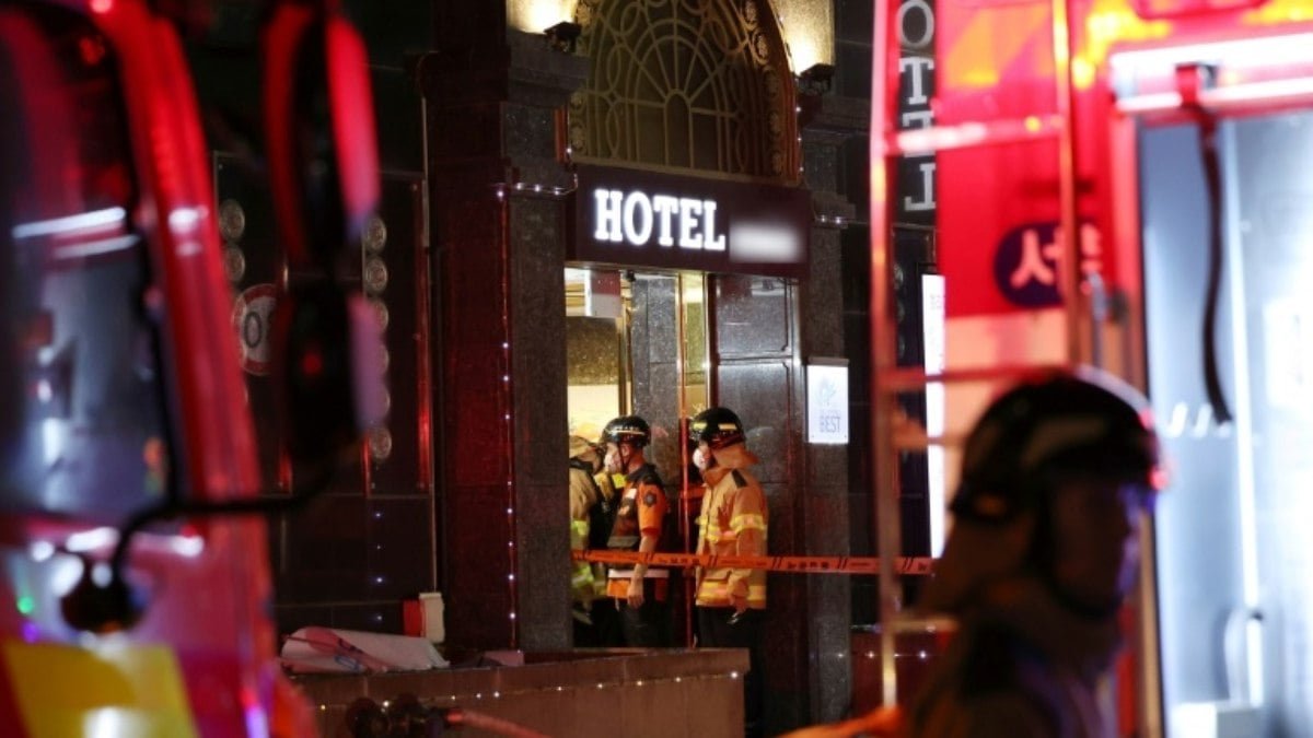 Incêndio deixa 7 mortos em hotel na Coreia do Sul