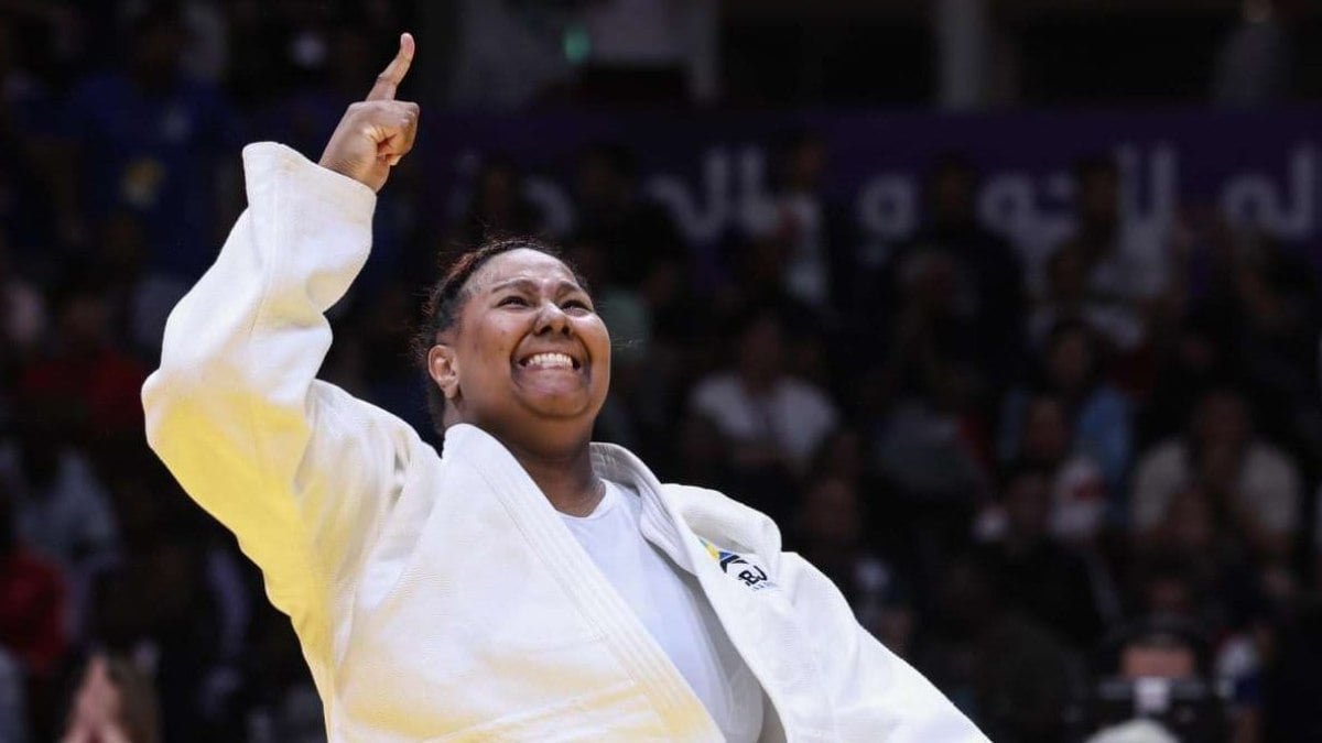 Paris 2024: Beatriz Souza garante vaga nas quartas de final no judô